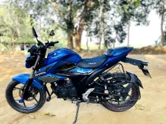 Suzuki GIXXER SF FI ABS